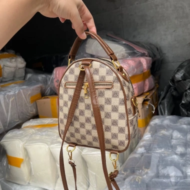 Balo thời trang nữ mini họa tiết kẻ ô phong cách Hàn Quốc - Giá ưu đãi 105.000 VND 6 Balo thời trang nữ mini họa tiết kẻ ô phong cách Hàn Quốc - Giá ưu đãi 105.000 VND 6
