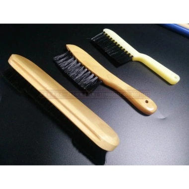 Bàn Chải Bida Nhập Khẩu Sợi PP Mềm Mại - Chổi Vệ Sinh Bàn Đánh, Tay Cầm Cán Gỗ, Giá 50k