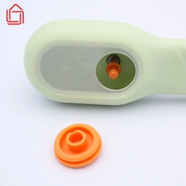 Bàn chải chà giày có ngăn xà phòng, treo tường tiện lợi, siêu sạch - chỉ 28.000₫ 4 Bàn chải chà giày có ngăn xà phòng, treo tường tiện lợi, siêu sạch - chỉ 28.000₫ 4