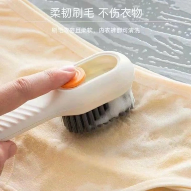 Bàn chải chà giày đa năng có ngăn chứa xà phòng – Giặt giày, quần áo, 14.900đ 9 Bàn chải chà giày đa năng có ngăn chứa xà phòng – Giặt giày, quần áo, 14.900đ 9