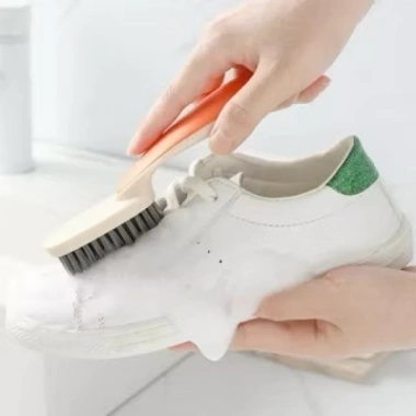 Bàn chải đánh giày đa năng cầm tay – Cây cọ nhỏ gọn, tiện lợi, giá chỉ 10.998₫