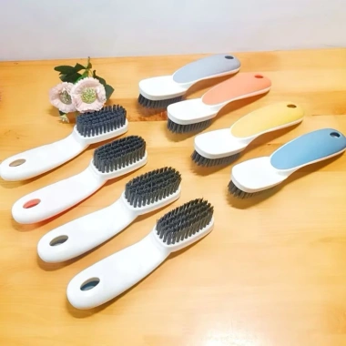 Bàn chải đánh giày đa năng, cọ giày tay cầm nhỏ gọn, giá 14.999 VND