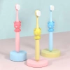 Bàn chải đánh răng bé lông mềm hình bò sữa dễ thương, phù hợp 2-5 tuổi, giá 25.000 đồng 6