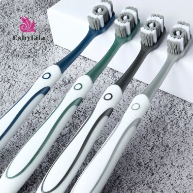 Bàn chải đánh răng lông cứng làm sạch sâu, chăm sóc răng miệng hiệu quả - Giá ưu đãi 43.340₫ (giảm từ 55.042₫)