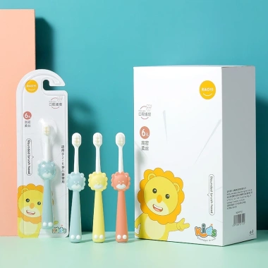 Bàn chải đánh răng lông mềm hình sư tử dễ thương cho bé 2-5 tuổi Uni Baby giảm còn 25.000