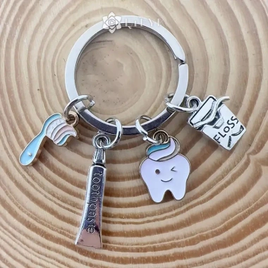 Bàn Chải Đánh Răng Men Qrhyk Thiết Kế Dễ Thương, Móc Khóa Quà Tặng Yêu Thương