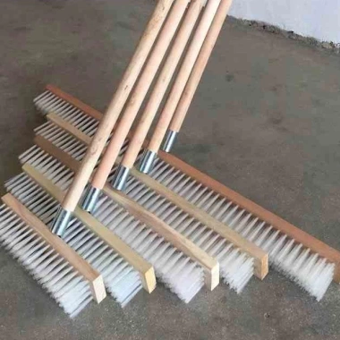 Bàn chải nhựa chà sàn cán dài 4,5cm, đa kích 25-80cm, vệ sinh sân vườn 61.000 3 Bàn chải nhựa chà sàn cán dài 4,5cm, đa kích 25-80cm, vệ sinh sân vườn 61.000 3