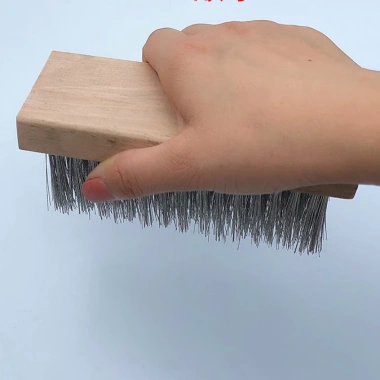 Bàn Chải Sắt Cầm Tay 15cm - Chà Cọ Rêu, Vệ Sinh Sân, Rửa Sàn, Giá 30.000 5 Bàn Chải Sắt Cầm Tay 15cm - Chà Cọ Rêu, Vệ Sinh Sân, Rửa Sàn, Giá 30.000 5
