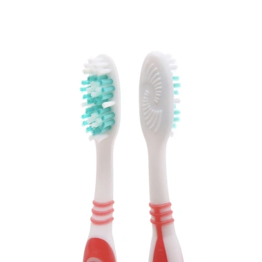 Bàn chải tay Oral‑B Easy Clean 35.000₫ – Lông mềm, làm sạch sâu, giảm mảng bám 3
