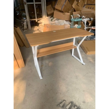 Bàn chân sắt kệ lửng cho sách, mặt gỗ MDF chống ẩm, kích thước 1m2*60 Giá ưu đãi 335.000 VNĐ 8 Bàn chân sắt kệ lửng cho sách, mặt gỗ MDF chống ẩm, kích thước 1m2*60 Giá ưu đãi 335.000 VNĐ 8