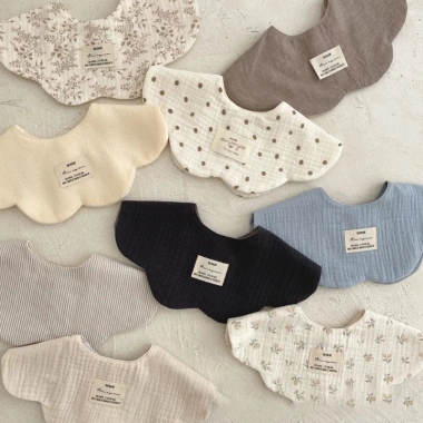 Bandana Baby 360° Quay Đảo Mềm, Khăn Bỉ Mồ Hôi & Burp Cloth Hình Cánh Hoa 4