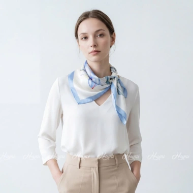 Bandana Lụa 70x70cm Cao Cấp - Choàng cổ, thắt nơ, trùm đầu, buộc tóc - 130.000₫