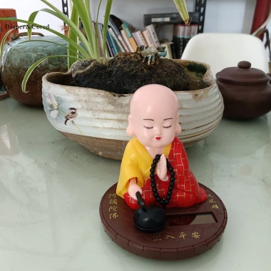 Bảng Dash Xe Ô Tô Trang Trí Năng Lượng Mặt Trời Bobble Lắc Nhảy Phật Tượng YTH 3