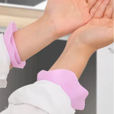 Băng Đeo Tay Rửa Mặt Chống Tràn Nước Silicone Đa Màu - JULEP BEAUTY Giá 14.500 VND