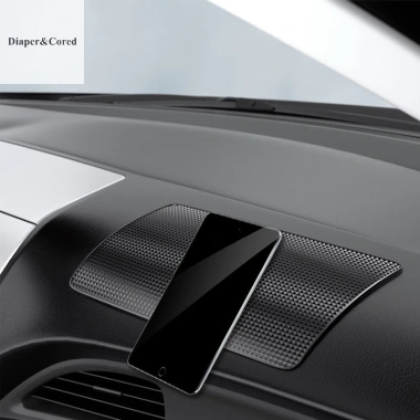 Bảng điều khiển ô tô DIAPER & CORED - Thảm PVC chống trượt, tấm lót gel cho kính râm & điện thoại - 33.999đ