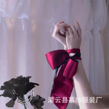 Băng Đô Lụa 2 Lớp Đỏ Đen - Mặt Nạ Cosplay Sexy, Phụ Kiện Phòng Ngủ Quyến Rũ 3 Băng Đô Lụa 2 Lớp Đỏ Đen - Mặt Nạ Cosplay Sexy, Phụ Kiện Phòng Ngủ Quyến Rũ 3