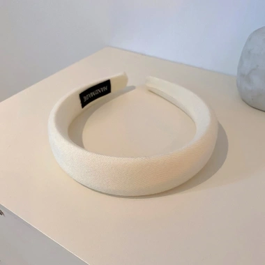 Băng Đô Rộng Vành Hàn Quốc Thiết Kế Bọt Biển Trend TikTok Giá 35.720₫ 7 Băng Đô Rộng Vành Hàn Quốc Thiết Kế Bọt Biển Trend TikTok Giá 35.720₫ 7
