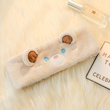 Băng đô rửa mặt tẩy trang hình lợn nhung san hô cao cấp JULYHOMEWEAR - 79.000đ 10 Băng đô rửa mặt tẩy trang hình lợn nhung san hô cao cấp JULYHOMEWEAR - 79.000đ 10