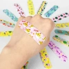 Băng gạc Urgo hộp hồng 1,100 miếng - Hình hoạt hình dễ thương, an toàn, chống nhiễm trùng, giá 20.000₫ 3