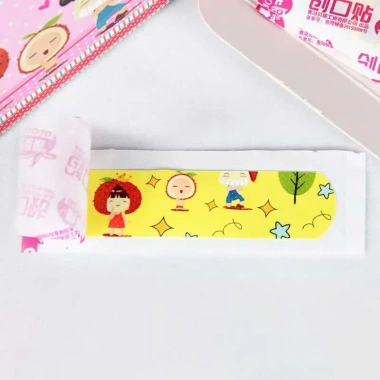 Băng gạc Urgo hộp hồng 1,100 miếng - Hình hoạt hình dễ thương, an toàn, chống nhiễm trùng, giá 20.000₫ 6