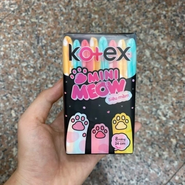 Băng vệ sinh Kotex MiniMeow 8 gói (8 miếng) - Siêu mềm thấm nhanh, giá 47.000 đồng giảm từ 61.100 đồng 2