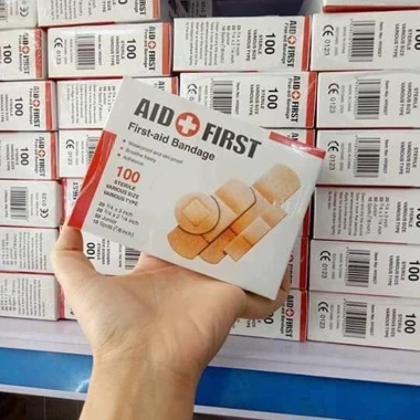 Băng y tế Urgo hoạ tiết ngộ nghĩnh đáng yêu cho bé & người lớn - Giá chỉ 8.277₫ 8