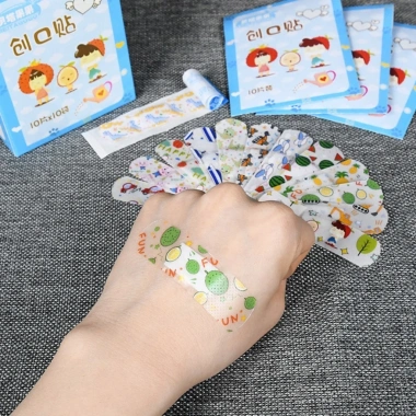 Băng Y Tế Urgo Hộp 100 - Hình dạng hoạt hình dễ thương, ngừa nhiễm trùng, 19.300 VND 2 Băng Y Tế Urgo Hộp 100 - Hình dạng hoạt hình dễ thương, ngừa nhiễm trùng, 19.300 VND 2