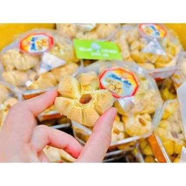 Bánh bột đậu Tân Huê Viên - bánh hạnh nhân thơm ngon, giòn béo, uy tín, chỉ 65.000₫