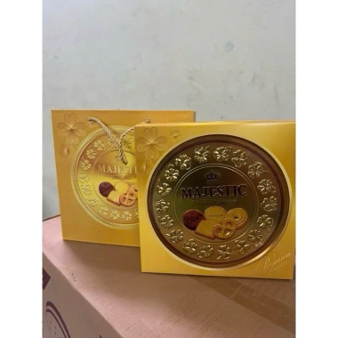 Bánh Cookies Bơ Majestic Hộp Vàng 382g - Ngon Tết 2.025, Chính Hãng, Giá 139k 10 Bánh Cookies Bơ Majestic Hộp Vàng 382g - Ngon Tết 2.025, Chính Hãng, Giá 139k 10