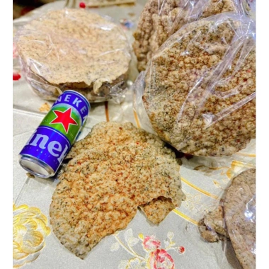 Bánh đa nướng muối ớt dòn tan Bến Tre, vị cay ngọt béo từ nước cốt dừa - Chỉ 115k