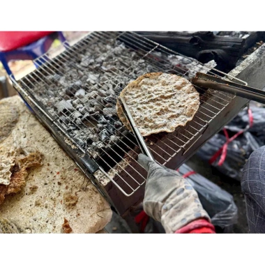 Bánh đa nướng muối ớt dòn tan Bến Tre, vị cay ngọt béo từ nước cốt dừa - Chỉ 115k