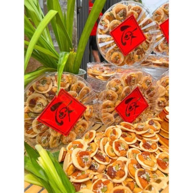 Bánh đồng tiền hạt điều giòn ngon 400g hộp Xuân biếu tặng, giảm còn 85.000₫
