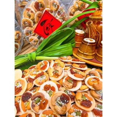 Bánh đồng tiền hạt điều giòn ngon 400g hộp Xuân biếu tặng, giảm còn 85.000₫