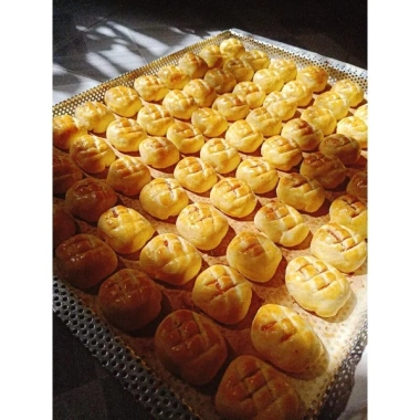 Bánh dứa 1kg vỏ mềm thơm bơ - Giảm giá chỉ 350.000 đồng, ngon, mềm, thơm ngậy