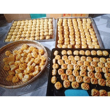 Bánh dứa 1kg vỏ mềm thơm bơ - Giảm giá chỉ 350.000 đồng, ngon, mềm, thơm ngậy