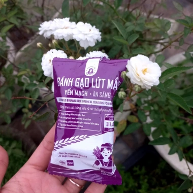 Bánh gạo lứt mầm yến mạch vị mè đen Bhnong Healthy, ăn kiêng, thuần tự nhiên, 50k