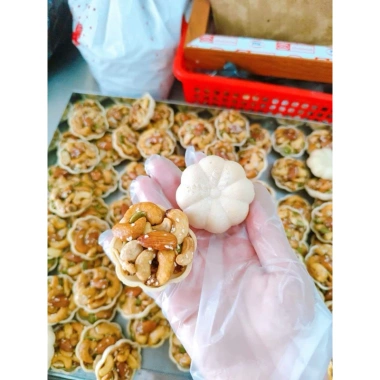 Bánh hoa mai mix hạt dinh dưỡng 250g - Giòn tan, giàu protein, giá chỉ 45.000 VND