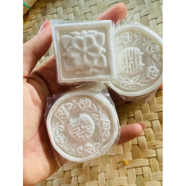 Bánh In Nhân Mè Đậu mềm dẻo thơm, combo 5 cái chay mặn, giảm còn 25.000 VND