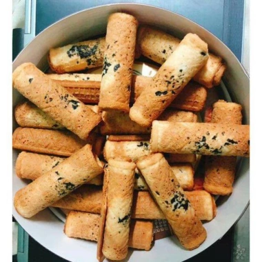 Bánh kẹo Hàn Quốc hộp 500gr 3 vị mè đen, rong biển, cốt dừa giảm giá 140.000đ