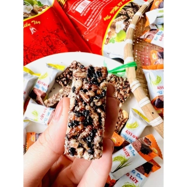 Bánh kẹo Tết Kẹo gạo lứt đậu phộng mè đen ít ngọt Phú Xuân 100-500gr Giá 20.392₫ 7