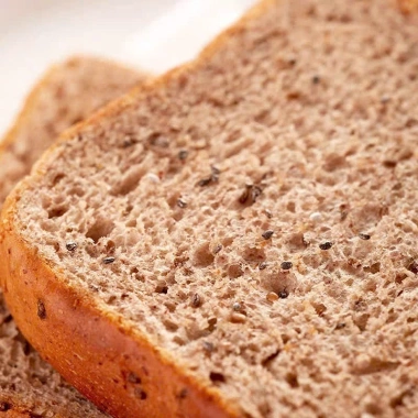 Bánh mì đen lúa mạch nguyên cám mix hạt chia không đường ăn kiêng giảm cân 38.000₫