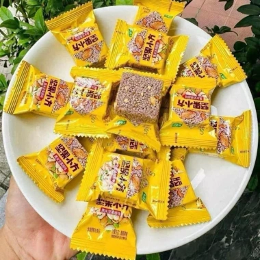 Bánh ngũ cốc kẹp hạnh nhân Sunraiz Vàng - Bỏng gạo nếp cẩm mix hạt 280g, giá chỉ 54.000đ 2