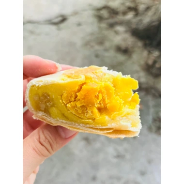 Bánh pía Đậu sầu riêng trứng Thành Hương - Gói giấy xưa, giảm giá 69.000₫ (từ 84.180₫)