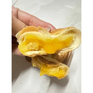 Bánh Pía Kim Sa Trứng Muối Tân Huê Viên - Sóc Trăng, Giảm Giá 138k, Vị Giòn Tan 5 Bánh Pía Kim Sa Trứng Muối Tân Huê Viên - Sóc Trăng, Giảm Giá 138k, Vị Giòn Tan 5