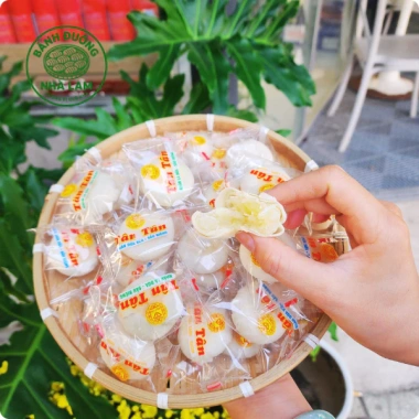 Bánh Pía Tân Tân Mix 4 Vị Lá Dứa, Dừa Non, Đậu Xanh, Sầu Riêng - Giảm giá 65k, Bánh Đuông Nhà Lam