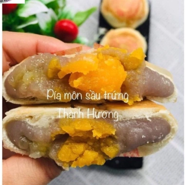 Bánh pía Thành Hương sầu riêng trứng muối 350g (4 cái) - Giảm giá 70.000đ