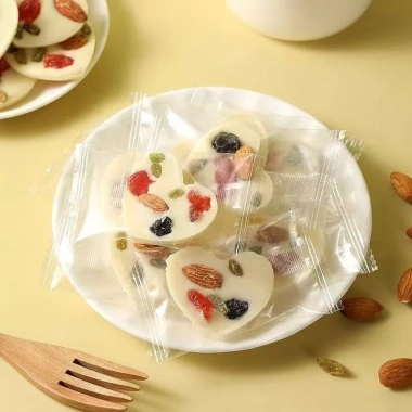Bánh Sữa Chua Mix Hạt Dinh Dưỡng Ít Đường - Vị Chua Ngọt Thơm Ngon, Giá 99.000đ (Giảm 20%)