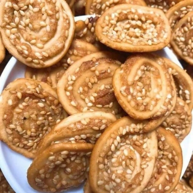 Bánh Tai Heo Mè Ngon 100‑500g - Giảm còn 23.000đ, thơm giòn, ăn liền