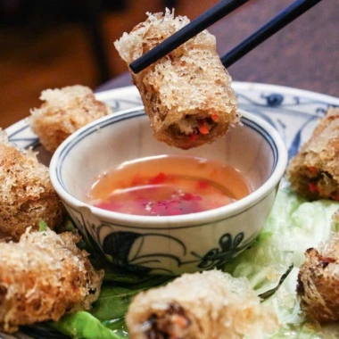 Bánh tráng rế Như Ý - Cuốn giò chả, rán nem, giá 19.499đ, siêu ngon giòn tan