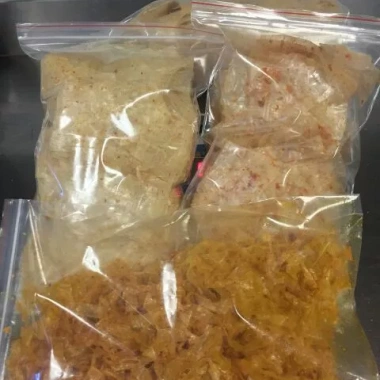 Bánh tráng saté tôm tỏi Long An miêng vuông 1kg - Giòn tan, thơm lạ, chỉ 120.000đ 4 Bánh tráng saté tôm tỏi Long An miêng vuông 1kg - Giòn tan, thơm lạ, chỉ 120.000đ 4